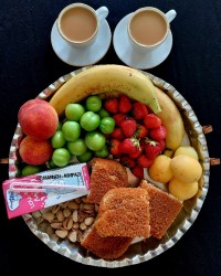 کیک یک تخم مرغی سینی مزه