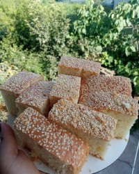 کیک کنجدی