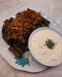 دلمه برگ مو (انگور)