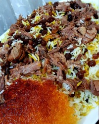 کشمش پلو با گوشت ورق بزن