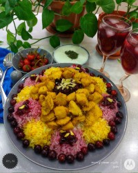 آلبالو پلو با مرغ کره ای زعفرانی