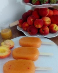 بستنی یخی هلو