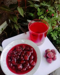 شربت و مربای توت فرنگی