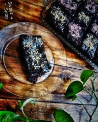 کیک خیس شکلاتی بدون تخم مرغ