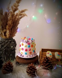 کیک روز دختر برای دختر گلم