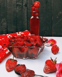 مرباوشربت توت فرنگی