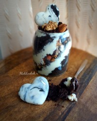 جار کیک شکلاتی و قلب شکلاتی مرمری دستساز