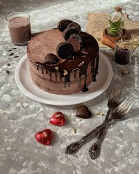کیک شیفون شکلاتی کیک عریان