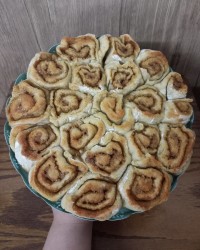 نون رول دارچینی