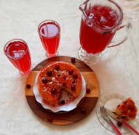 کیک آلبالو و شربت آلبالو