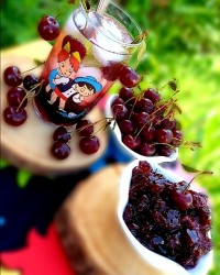 شربت و مربای آلبالو