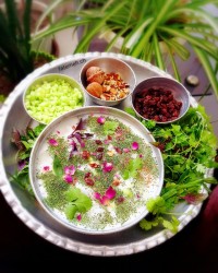 سوپ سرد (آبدوغ خیار)