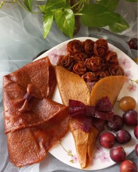 لواشک آلو زرد ومخلوط زرد و قرمز