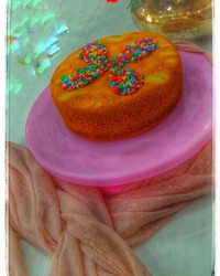 کیک ساده تقدیم به همه دوستانی که بیادم بودن