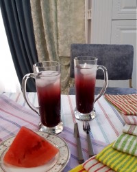 شربت شاتوت (مهربونا فالو کنید و استوری ها رو از دست ندید)