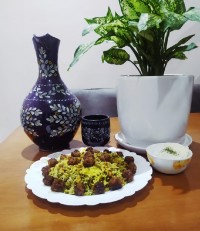 پلو شوشتری خوشمزه با ماست محلی و نعناع