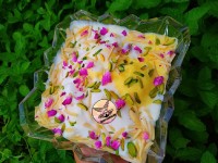 بستنی سنتی زعفرونی با پسته ی فراووون