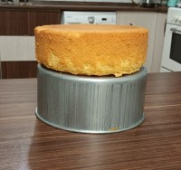 کیک اسفنجی ۴تخم مرغی