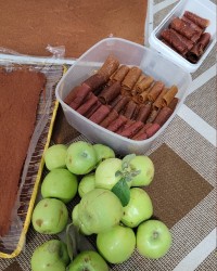 بفرمایید لواشک سیب وچندمیوه