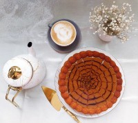 کیک کاراملی گردویی