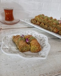 باقلوا پسته