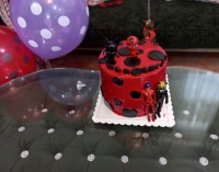 کیک دختر کفش دوزکی