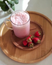 نوشیدنی توت فرنگی