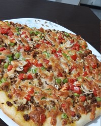 پیتزا گوشت چرخکرده