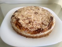 کیک کرم دار میوه ای