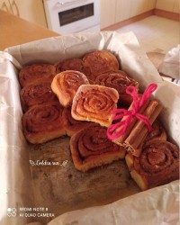 نان رول دارچینی (با آیسینگ خامه ای)