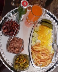 پلو تن با عشق آشپزی میکنم???