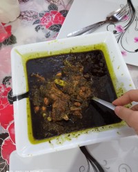 قرمه سبزی خوش رنگ لعاب?