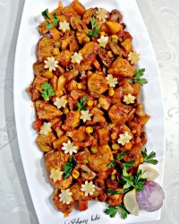 خوراک مرغ و قارچ