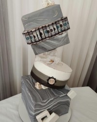 کیک ضد جاذبه???