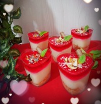 قرارگروهی ژله محلبی...