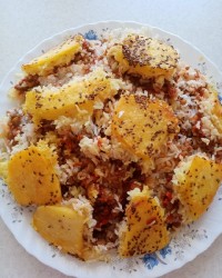 لوبیا پلو با ته دیگ سیب زمینی کنجدی????