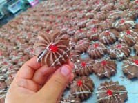 مادلین تُرد کارگاهی ورق بزنید