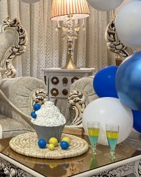 باگرکیک با تزیین گوی شکلاتی