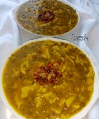 سوپ خمیر (با عدس سبز وهویج وجعفری و خمیر)