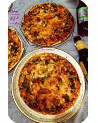 پیتزای قارچ و گوشت عکس همینقدرساده