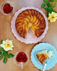 کیک شلیل برگردان