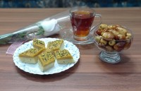 کیک حلوا قرار گروهی دوستانه