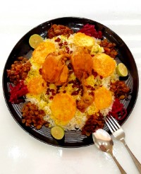 زرشک پلو با مرغ سرخ شده