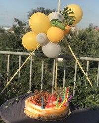 کیک تولد مادر بزرگم