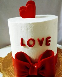 کیک اسفنجی جادویی کیک عاشقانه، تولد