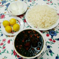 قرمه سبزی (ورقبزنیدلطفا)