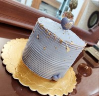 کیک خامه ای فیلینگ موز و گردو