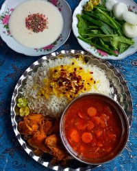 زرشک پلو با مرغ پاپیون تو پیج خودم نزار لطفا