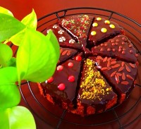 کیک قهوه گردویی فول شکلاتی