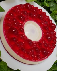 دسر پاناکوتا و ژله انار